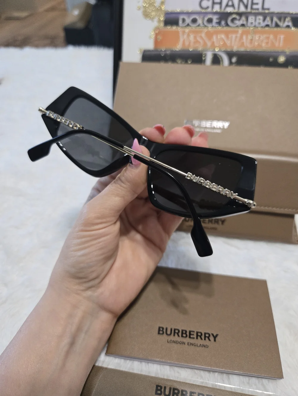 Burberry 52mm Irregular Sunglasses Brand New - Picture 5 of 8